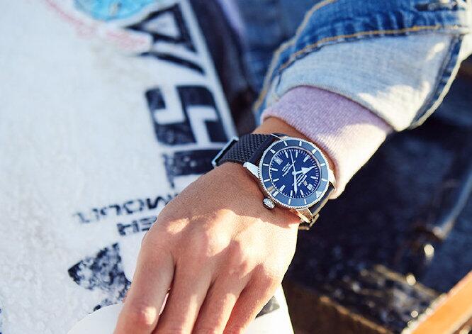 Swiss replication watches are dynamic with rubber straps.